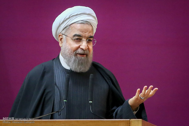 روحانی: قدرت ایران برای همزیستی مسالمت‌آمیز با همسایگان وجهان است