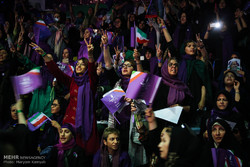 Rouhani attends women’s gathering in Tehran