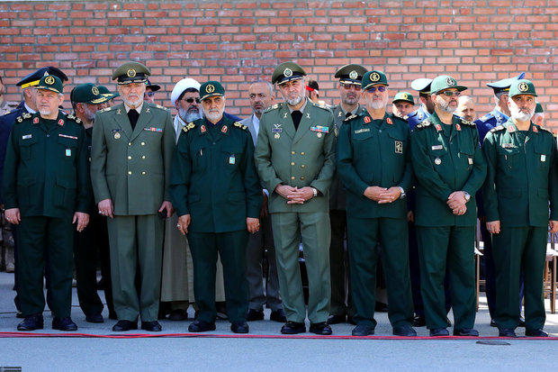 Ayatollah Khamenei attended IRGC cadets' graduation ceremony