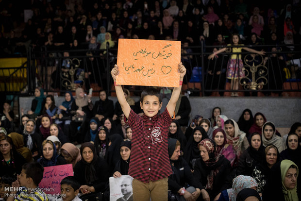 همایش بزرگ دختران دهه هفتادی شهر حامیان قالیباف