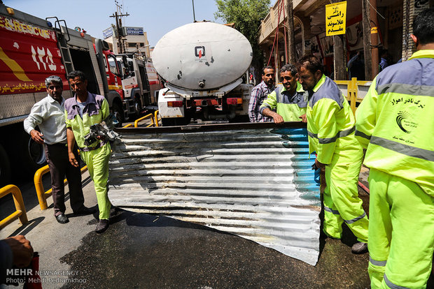 آتش سوزی گسترده در پاساژ رضوان اهواز