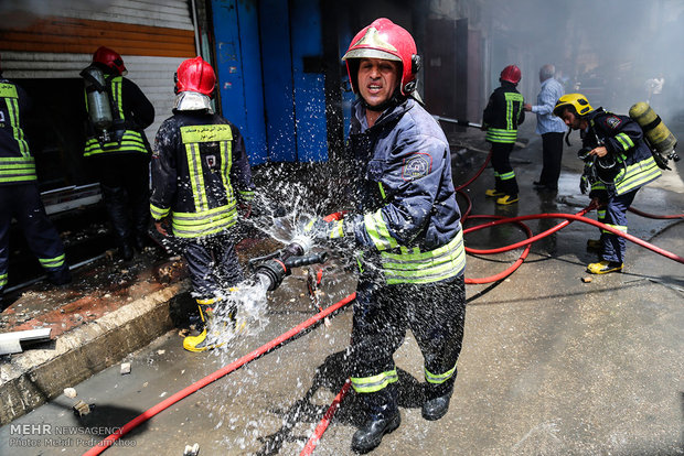 ۲ آتش نشان اهوازی به علت انفجار تعمدی گاز مجروح شدند