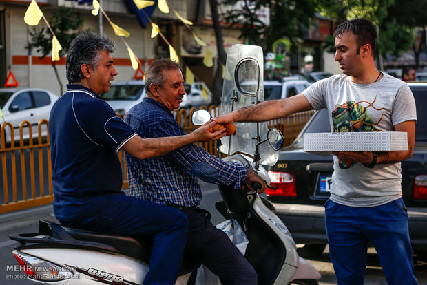 Mid-Sha'ban celebrations on Tehran streets