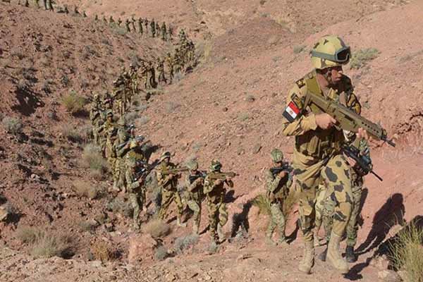 کشته شدن ۵ نظامی مصر در شهر العریش