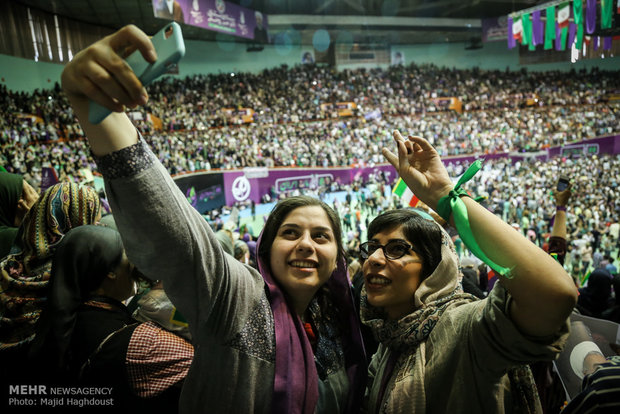 Ruhani’nin seçim kampanyasından kareler