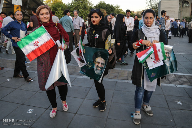 Last hours of election campaigns in Tehran