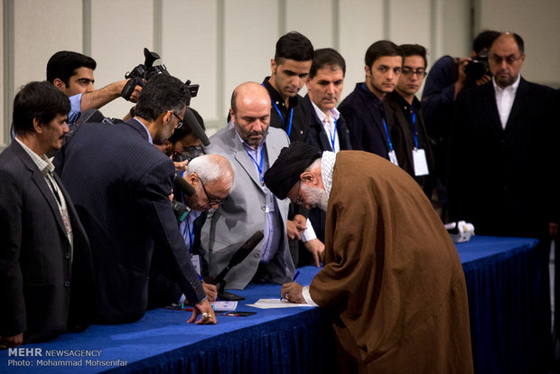 Ayat. Khamenei casts his ballot