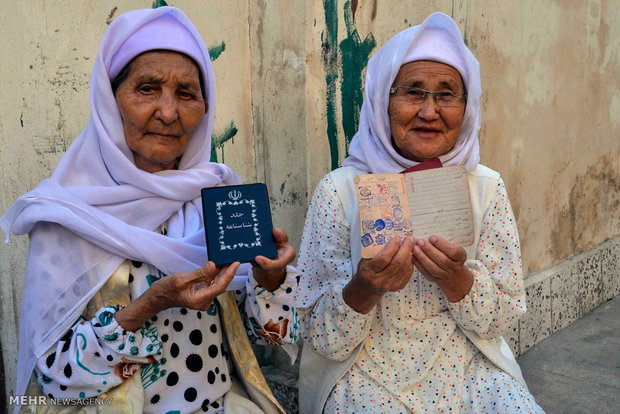 İran’daki seçim heyecanından kareler