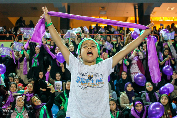 Tabrizi people celebrate Rouhani reelection