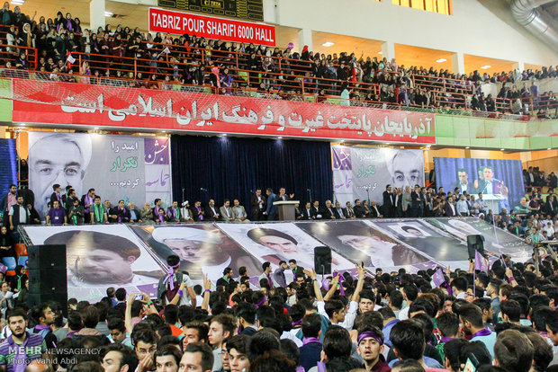 Tabrizi people celebrate Rouhani reelection