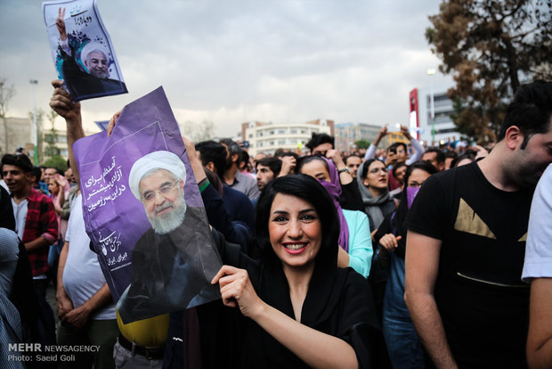 شادی هواداران حسن روحانی در تهران