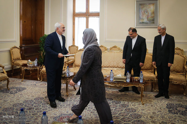 Zarif receives Slovenian, Austrian ambs.