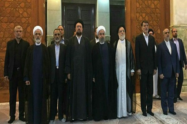 الرئيس روحاني واعضاء الحكومة يجددون العهد مع مبادئ الامام الخميني 