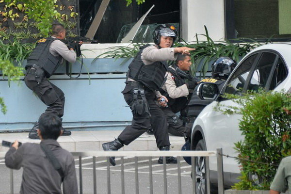 انڈونیشیا میں پولیس آپریشن میں 77 افراد ہلاک