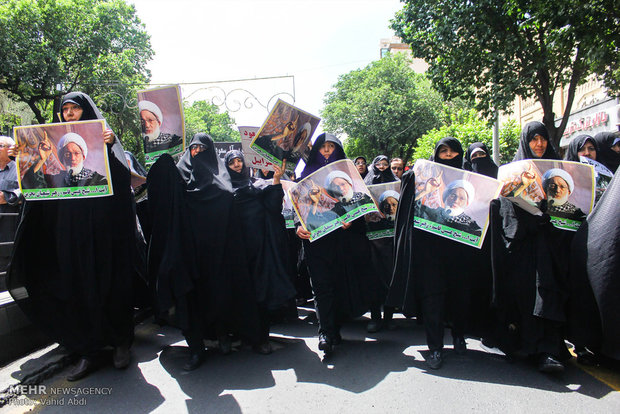 راهپیمایی مردم تبریز در اعتراض به هتک حرمت شیخ عیسی قاسم