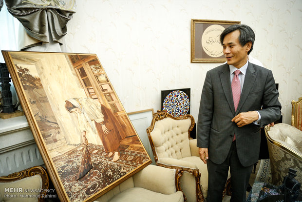 S Korean envoy to Tehran hosts art exhibition