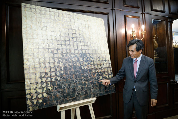 S Korean envoy to Tehran hosts art exhibition