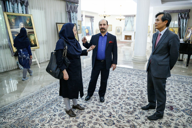 S Korean envoy to Tehran hosts art exhibition