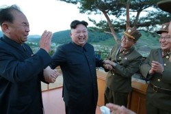 نظارت رهبر کره شمالی بر آزمایش پدافند هوایی جدید