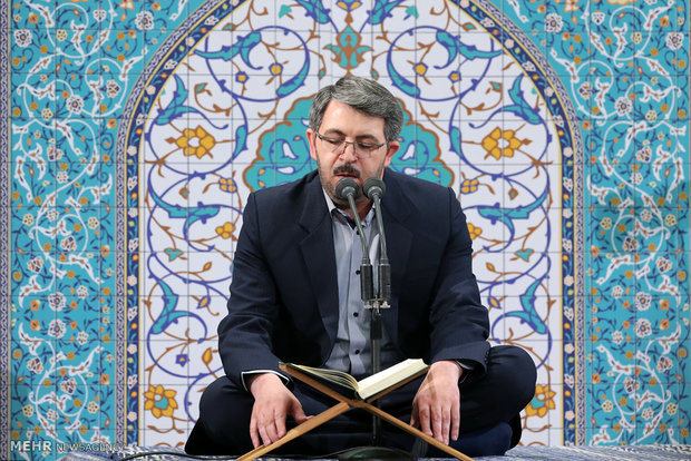 محفل أنس مع القرآن الكريم بحضور قائد الثورة الاسلامية