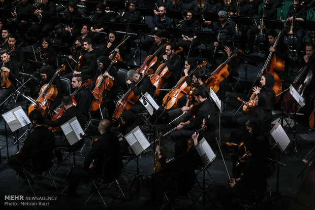 Tahran Senfoni Orkestrası’ndan “Ruhullah” senfonisi