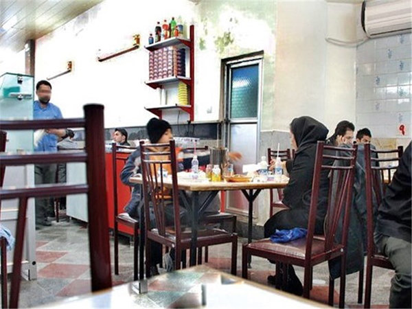 مسافران نوروزی مراقب غذای رستوران های بین راهی باشند
