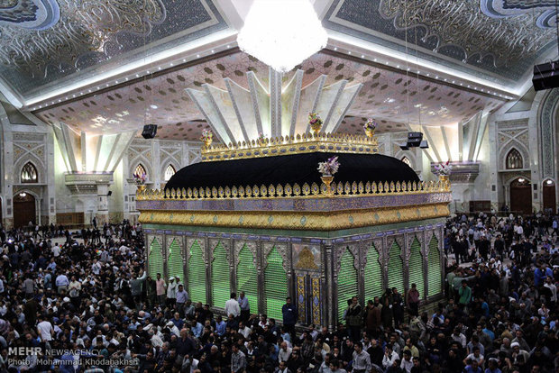 Ceremony honors Imam Khomeini's on his demise anniv.