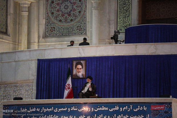 Ceremony honors Imam Khomeini's on his demise anniv.