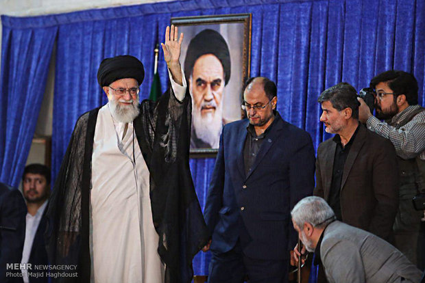 Ceremony honors Imam Khomeini's on his demise anniv.