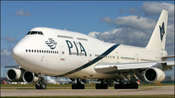 همکاری پاکستان با هواپیمایی قطر برای انتقال مسافران به عربستان