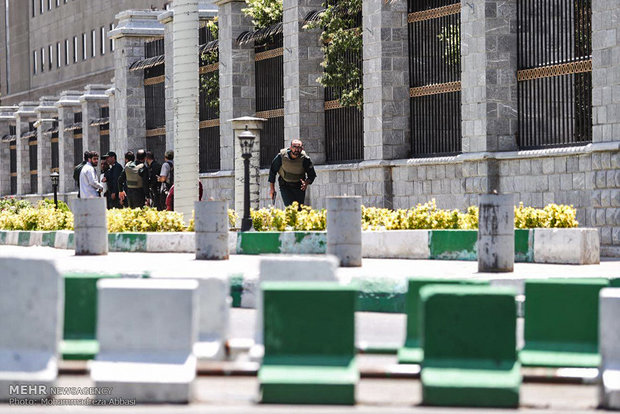 Armed attack on Iran's Parliament