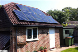 ۲۷ نیروگاه خورشیدی خانگی در زنجان افتتاح شد