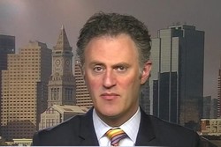 دونالد ترامب يرشح محامي زمرة "منافقي الخلق" الإرهابية منسقا لمكافحة الإرهاب