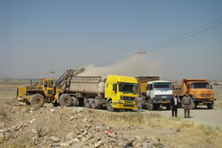 حاشیه جایگاه زباله در شهرستان آبیک پاکسازی شد