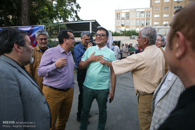 افطاری انجمن عکاسان و هنرهای تجسمی انقلاب و دفاع مقدس