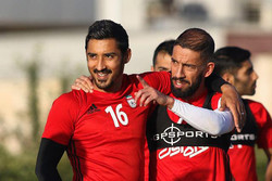 پوشش متفاوت دو لژیونر فوتبال ایران در گرمای تهران!