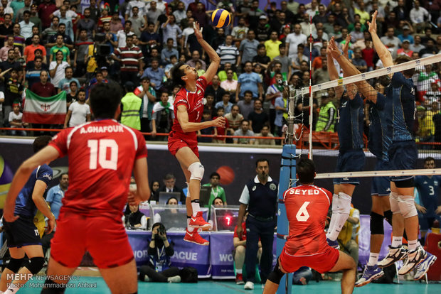 Iran, Argentina volleyball in frames