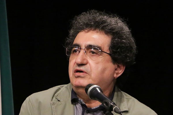 فریدون صدیقی: اگر شاعر هستید کار روزنامه‌نگاری را رها کنید