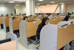 صندلی آزمون الکترونیکی در آزمون زبان وزارت بهداشت کاهش می یابد