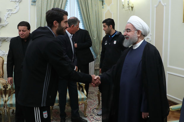 President Meets national football team