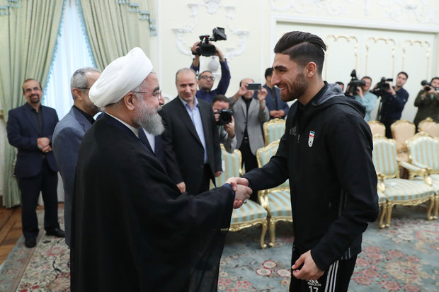 President Meets national football team