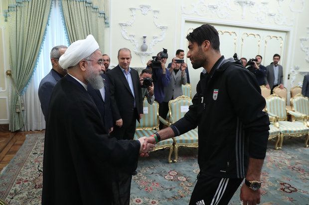 President Meets national football team