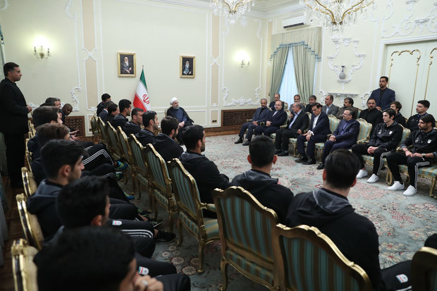 President Meets national football team