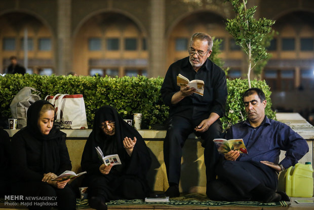 مراسم إحياء ثاني ليلة من ليالي القدر في طهران