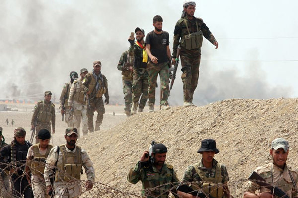 حشد شعبی حمله داعش در مرزهای عراق و سوریه را خنثی کرد