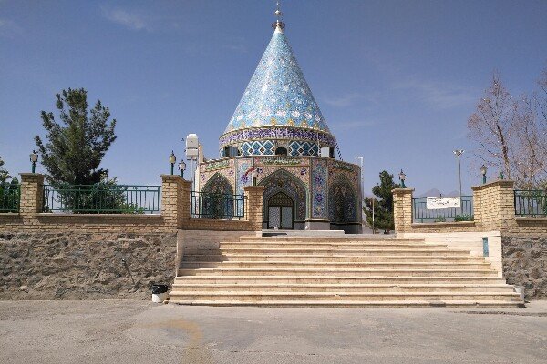 امامزاده احمد (ع) نطنز آب شرب ندارد/ قطعی آب سد راه گردشگری مذهبی