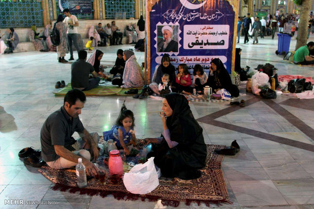 جشن بندگی در نقاط مختلف جهان