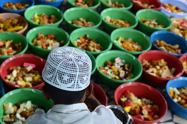 جشن بندگی در نقاط مختلف جهان