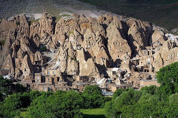 سفال ساخت چین و همدان در کندوان/ گردشگری جای کشاورزی را گرفت