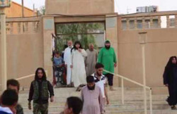 العشرات من ارهابيي "داعش" يسلمون أنفسهم للقوات العراقية غرب الموصل